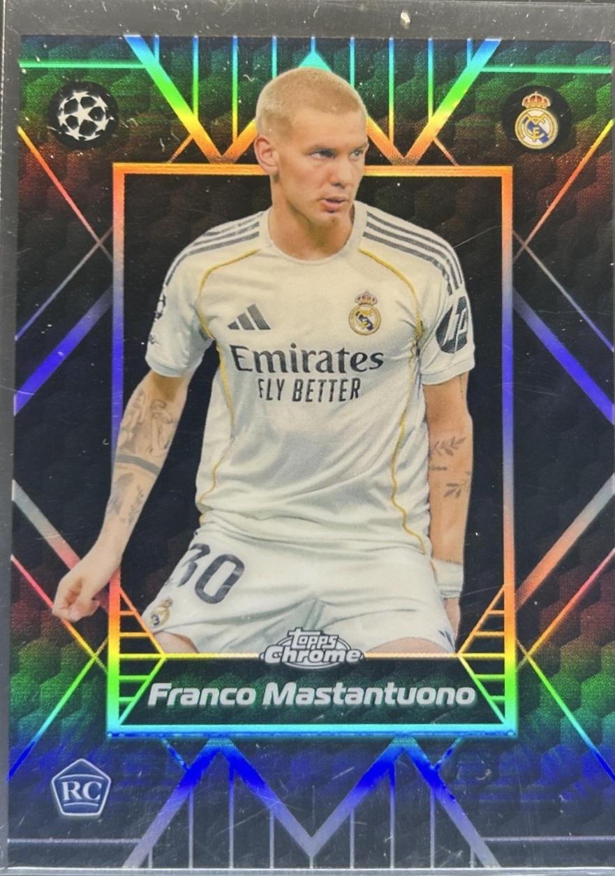 2025 Topps Chrome UEFA Shadow Etch Franco Mastantuono #SE-5 card