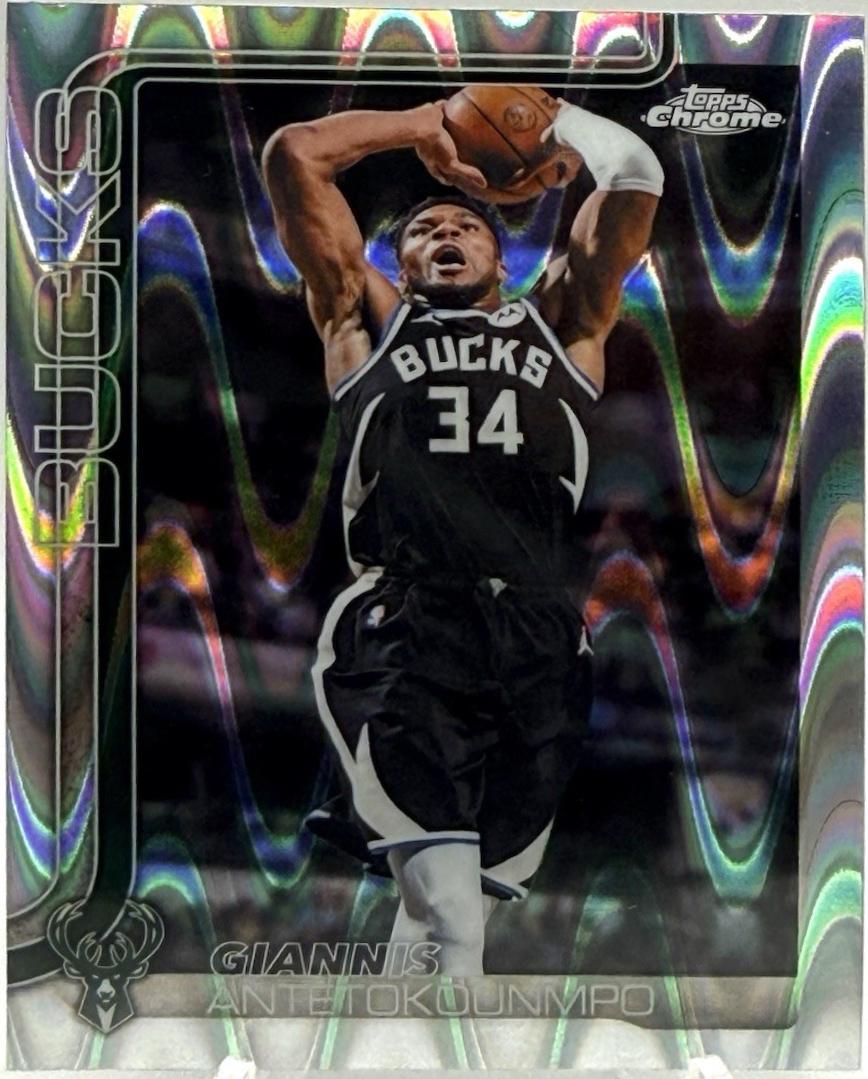 2025 Topps Chrome Update Giannis Antetokounmpo [RayWave] #7 card