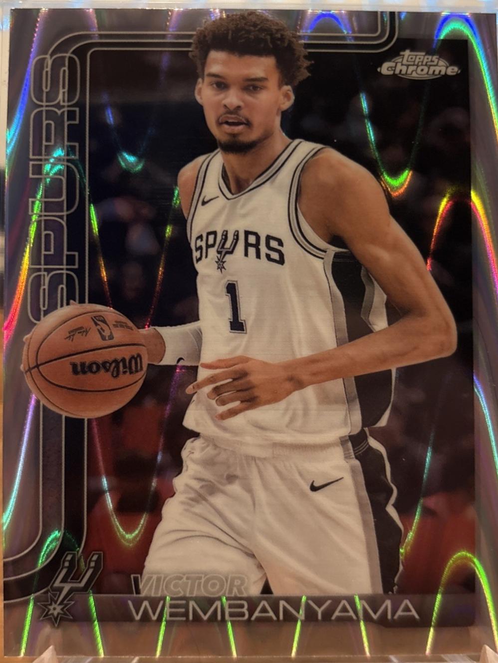 2025 Topps Chrome Victor Wembanyama [RayWave Refractor] #221 card
