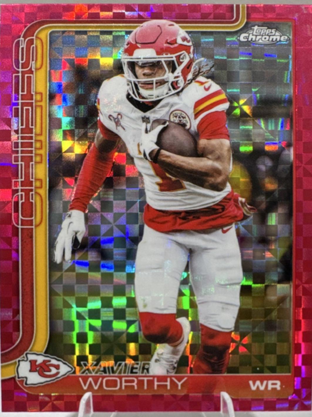 2025 Topps Chrome Xavier Worthy [X-Fractor Pink] #145 card