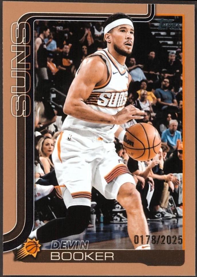 2025 Topps Devin Booker [Gold] #156 card