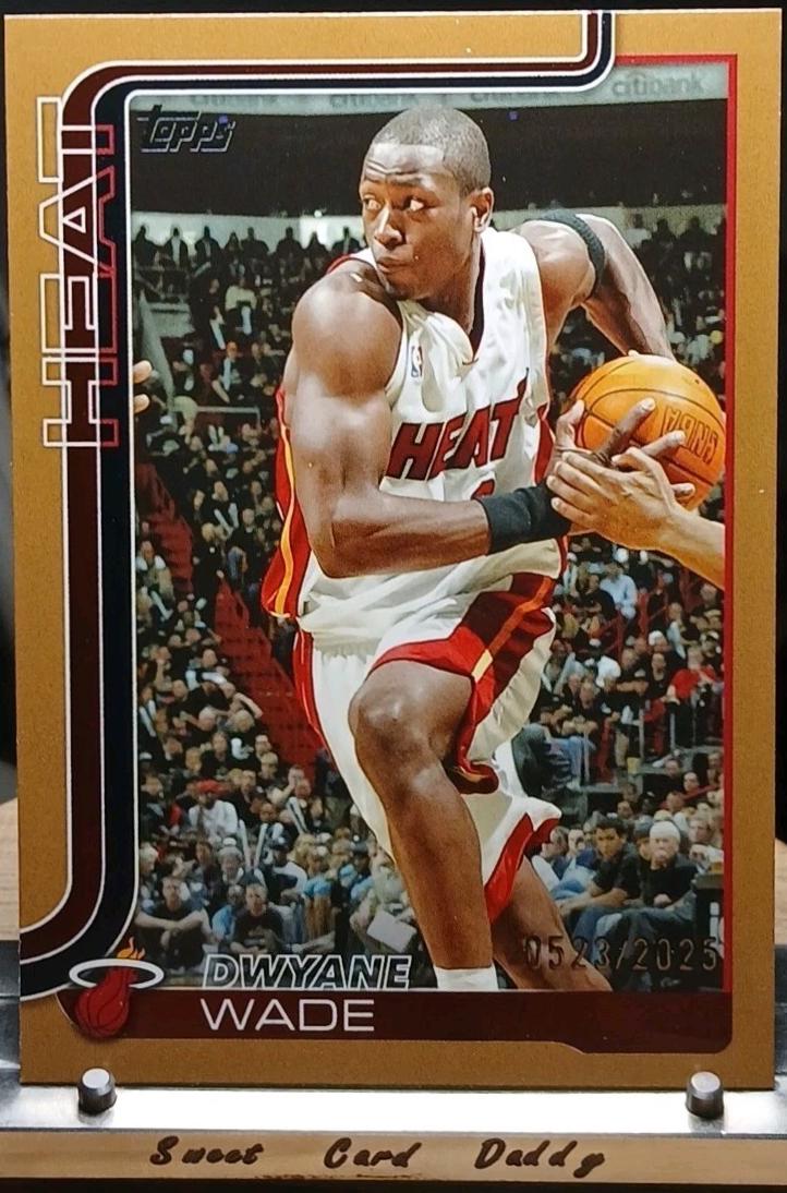 2025 Topps Dwyane Wade [Gold] #261 card
