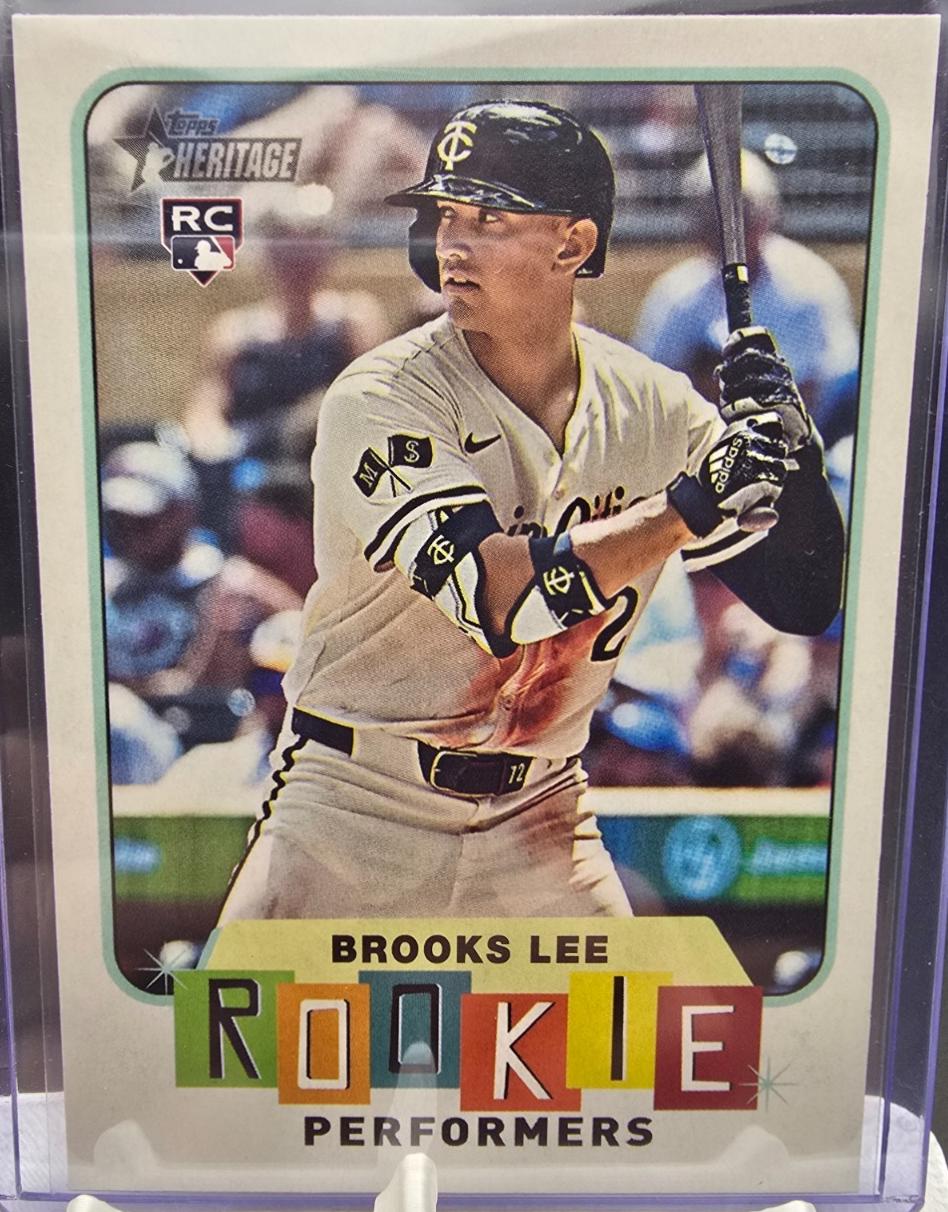 2025 Topps Heritage High Number Rookie Performers Brooks Lee #RP-4 card