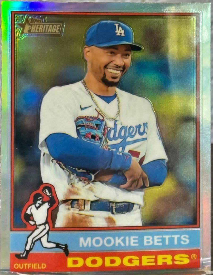2025 Topps Heritage Mookie Betts [Refractor Chrome] #487 card