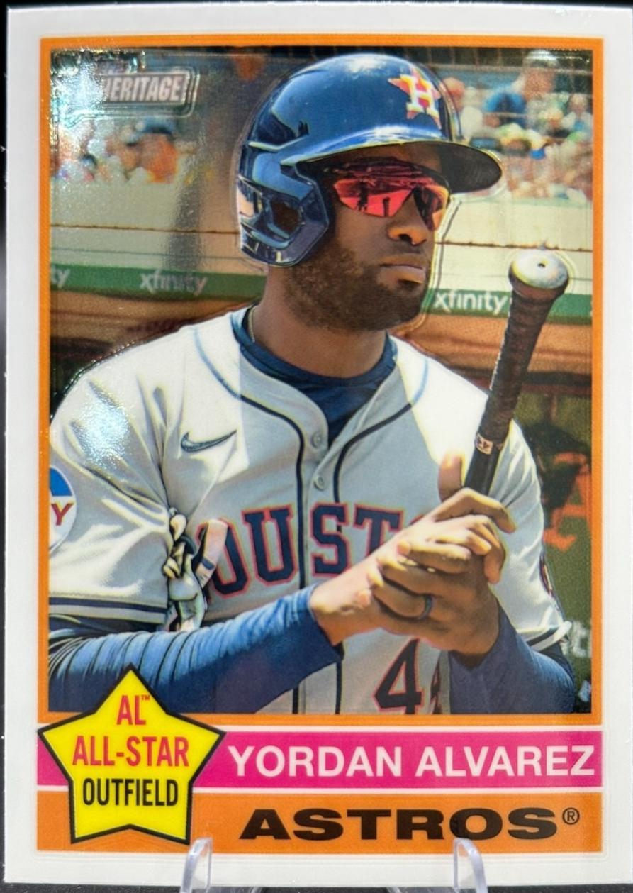 2025 Topps Heritage Yordan Alvarez [Chrome] #500 card