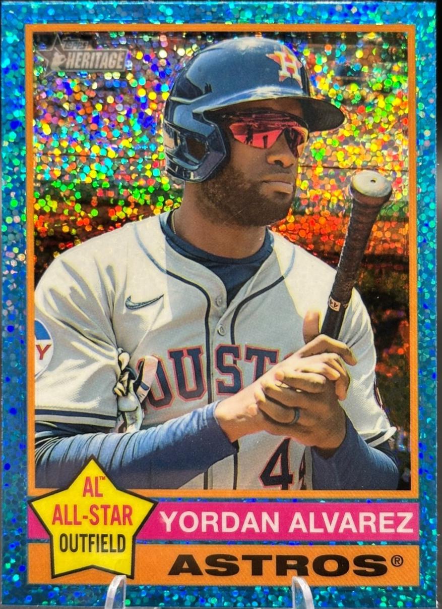 2025 Topps Heritage Yordan Alvarez [Light Blue Sparkle] #500 card