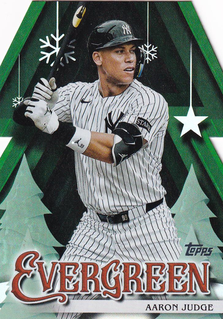 2025 Topps Holiday Evergreen Aaron Judge #E-11 card