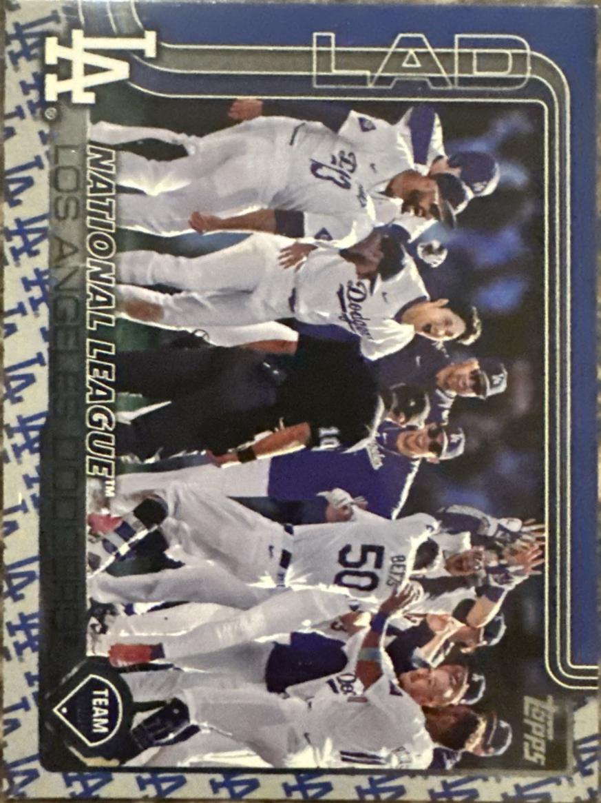 2025 Topps Los Angeles Dodgers [Team Color] #302 card