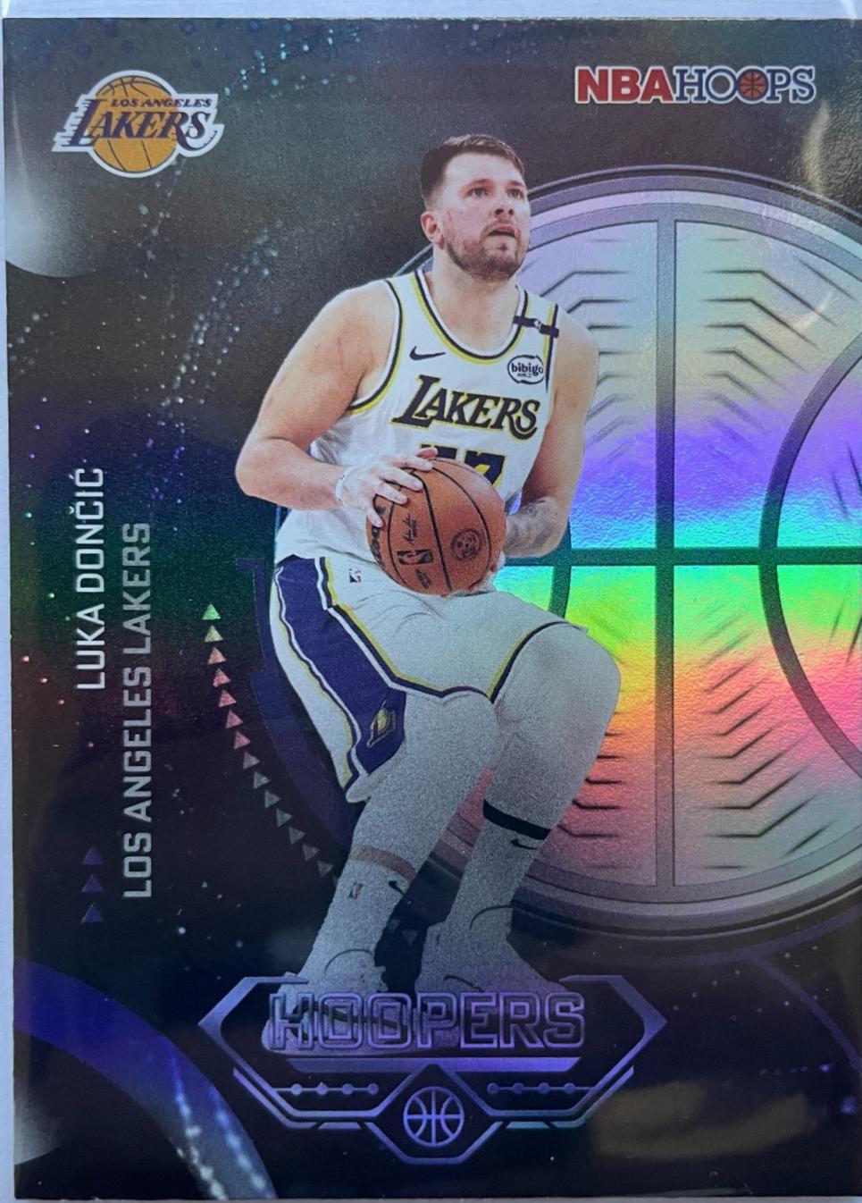 2025 Topps NBA Hoops Hoopers Luka Doncic [Rainbow] #H-3 card
