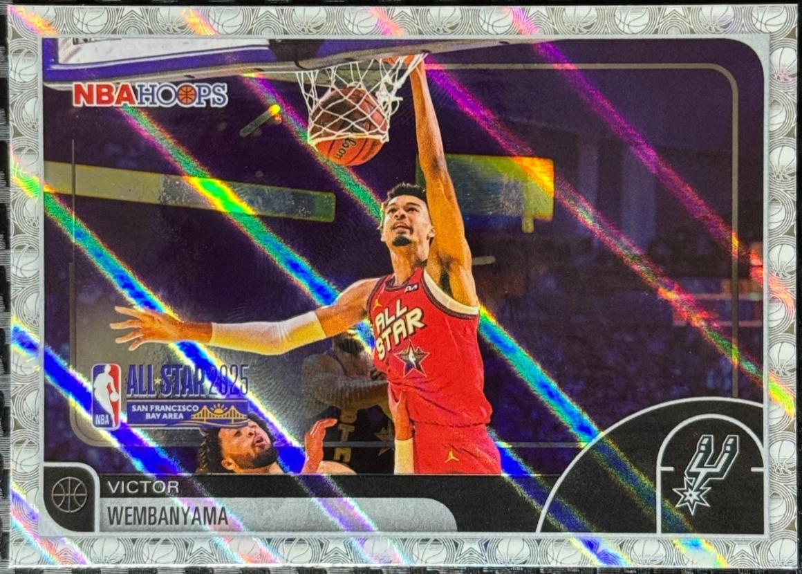 2025 Topps NBA Hoops Victor Wembanyama [Light Burst] #289 card