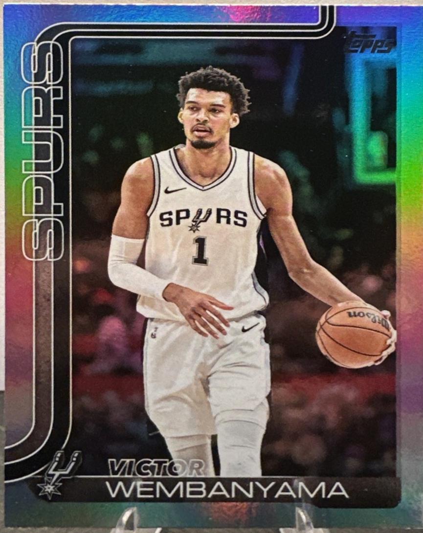 2025 Topps Victor Wembanyama [Holo Platinum Foil] #195 card