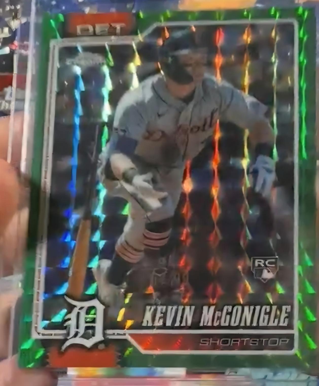 2026 Topps Chrome Kevin McGonigle [Green X-Fractor] #16 card