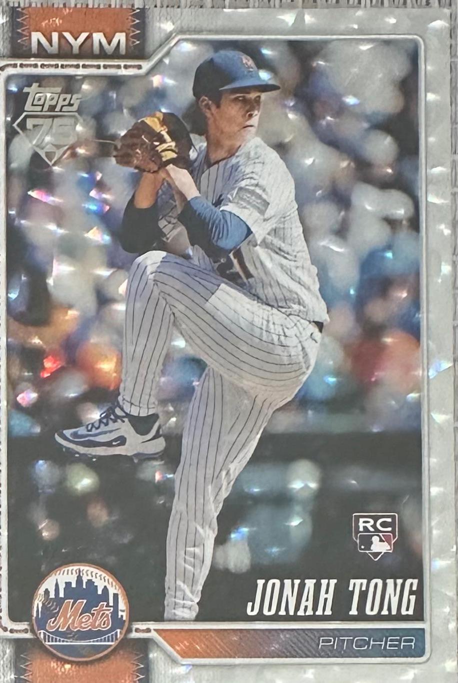 2026 Topps Jonah Tong [Silver Crackleboard Foil Board] #4 card
