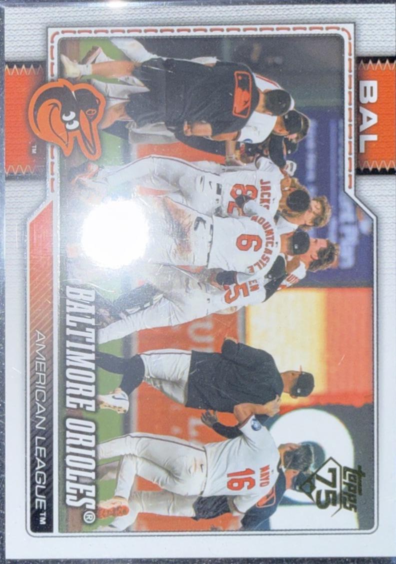 2026 Topps Series 2 Baltimore Orioles [Golden Mirror Variation] #654 card