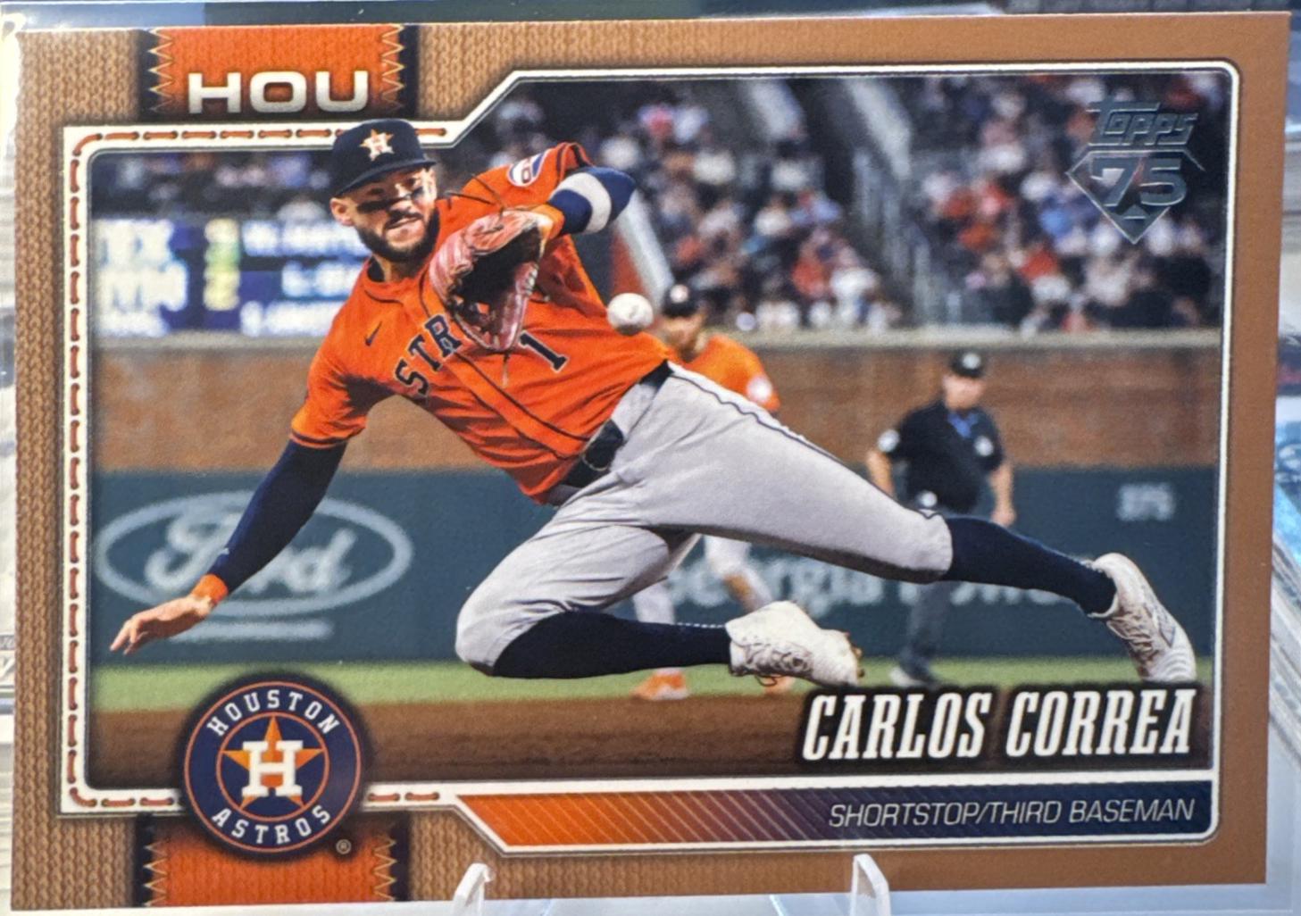 2026 Topps Series 2 Carlos Correa [Gold] #680 card