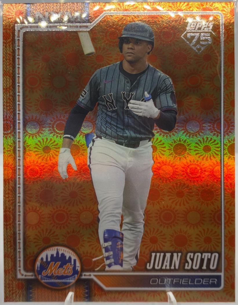 2026 Topps Series 2 Juan Soto [Fireworks Holiday Variation] #600 card
