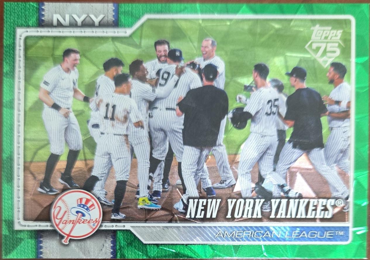2026 Topps Series 2 New York Yankees [Green Diamante Foil] #628 card