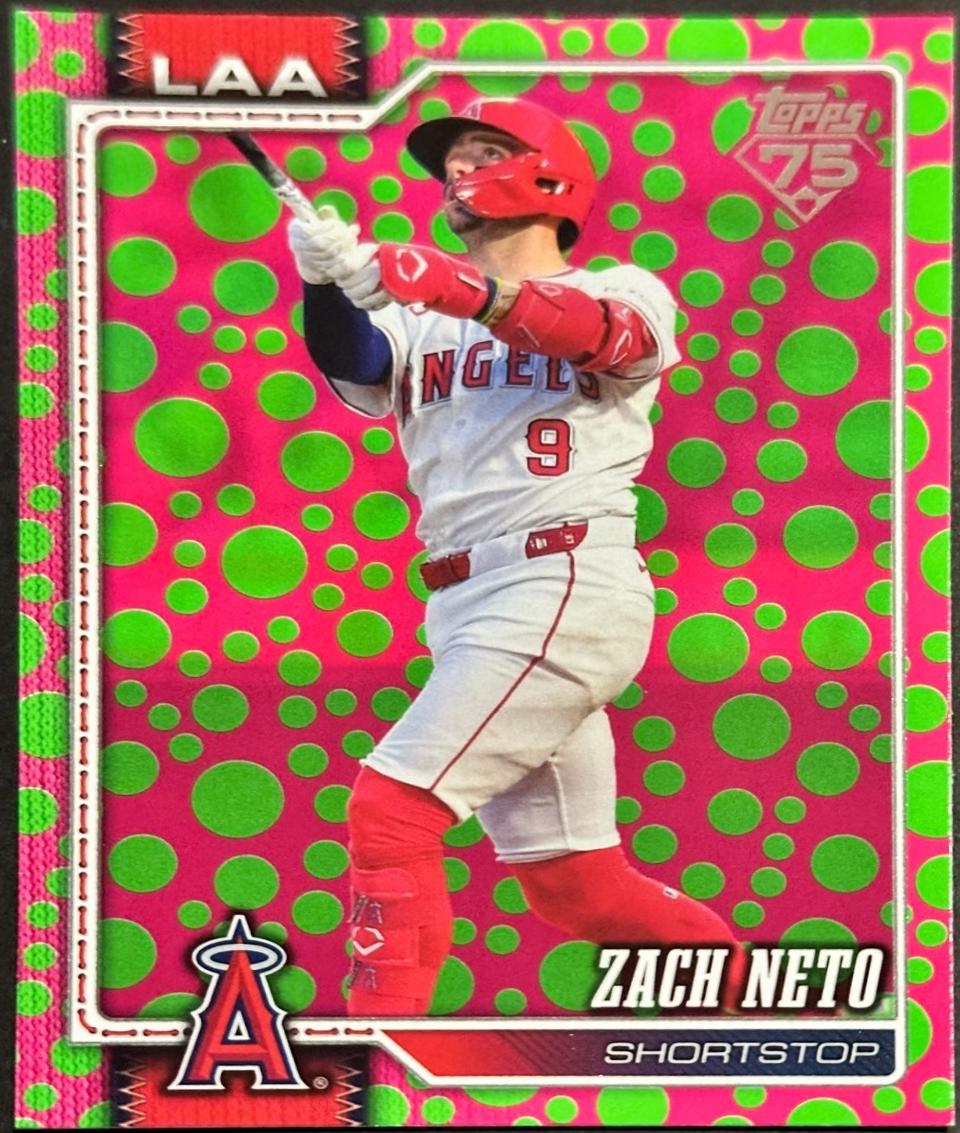 2026 Topps Zach Neto [Holiday Dots Green Pink] #230 card